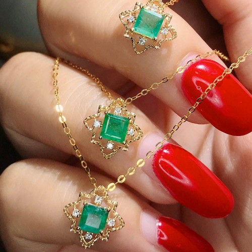 Natural Emerald & Diamond Vintage Necklace SS2013