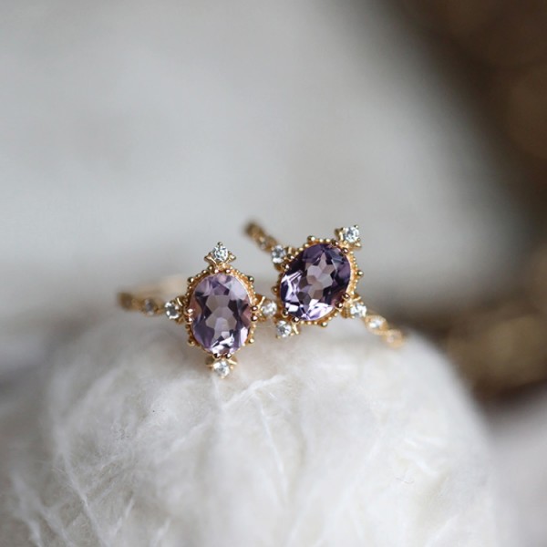 Oval Amethyst & Diamond Vintage Ring SS0144