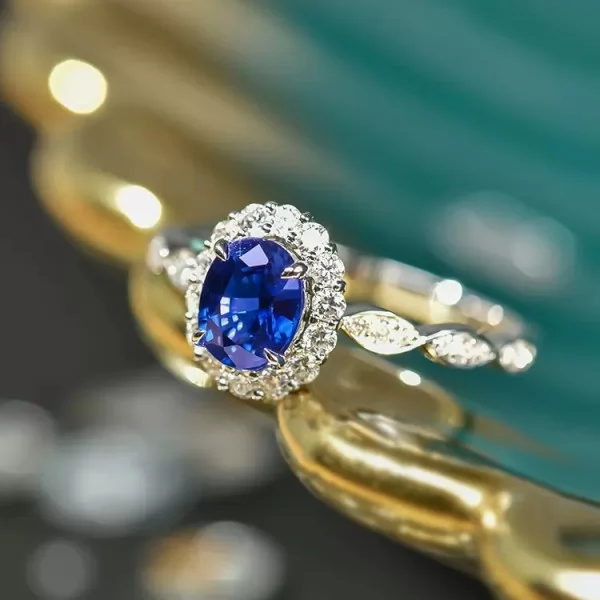 Oval Blue Sapphire & Diamond Gold Ring SS0176